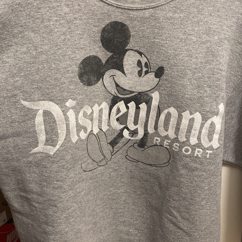 Grey Disney pullover - Picture 3 of 3